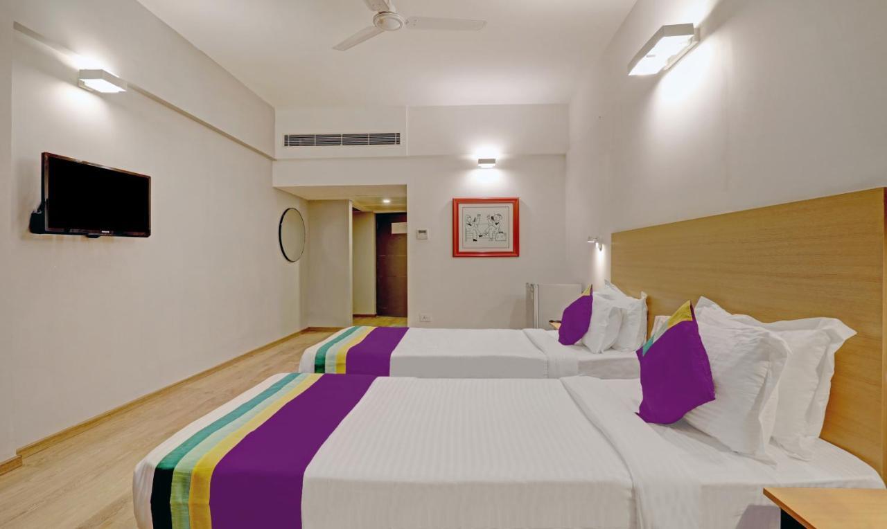 Hotel Itsy By Treebo - Vashistha Hajdarabad Zewnętrze zdjęcie