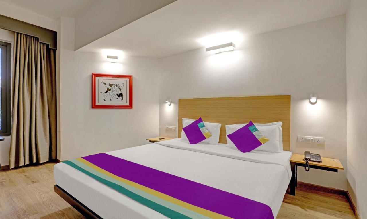 Hotel Itsy By Treebo - Vashistha Hajdarabad Zewnętrze zdjęcie